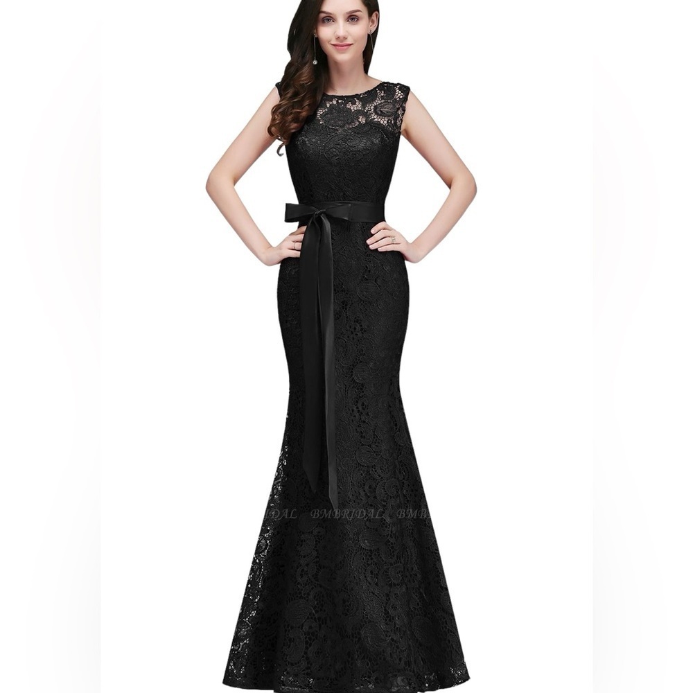Mari Lee Sheath Column Scoop Lace Sleeveless Long Satin Mermaid Gown